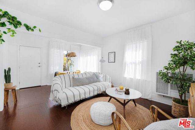 1232 Cabrillo Avenue Venice, CA 90291
