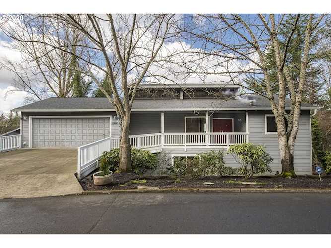 17879 Hillside Dr Lake Oswego, OR 97034