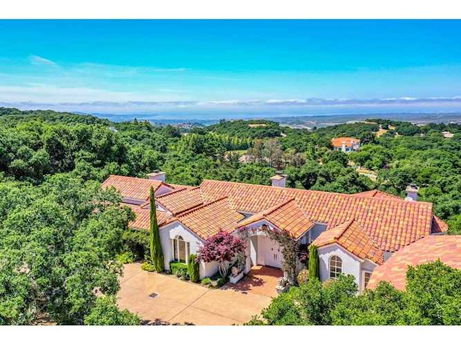 11971 Saddle Road Monterey, CA 93940