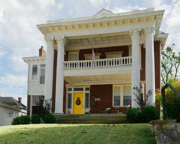 315 S Maple Street Winchester, KY 40391