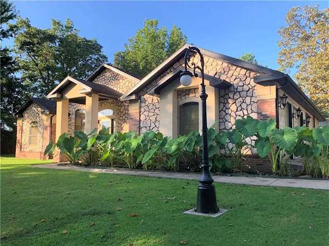 6 Morganshire Ln Bella Vista, AR 72714