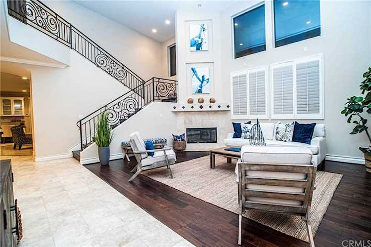 1637 Mathews Avenue Manhattan Beach, CA 90266