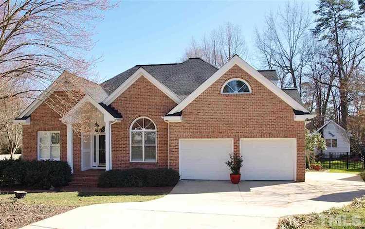 6200 Wyckhurst Court Raleigh, NC 27609