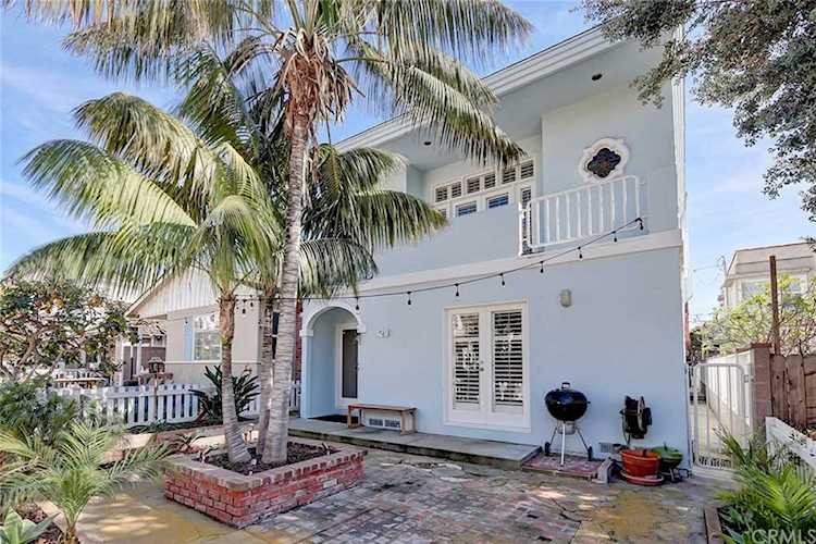 420 9th Street Manhattan Beach, CA 90266
