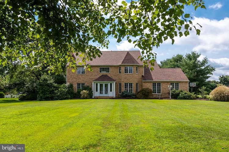 3 Candlelight Dr Edgewater Park, NJ 08010 | MLS NJBL355144 Photo 1