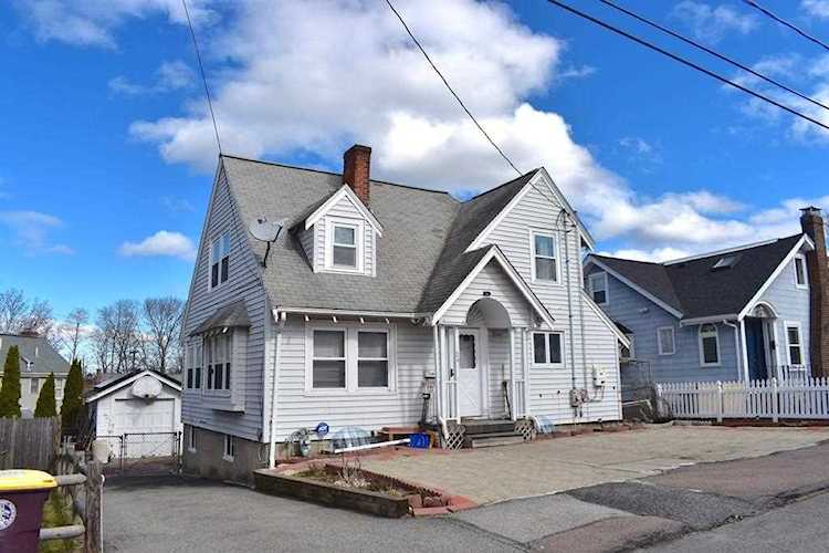 26 Weyham Rd Weymouth, MA 02191