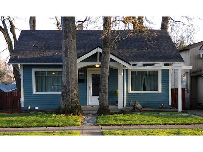 We Know Gladstone | 167 W Hereford St, Gladstone, OR, 97027 Photo 1