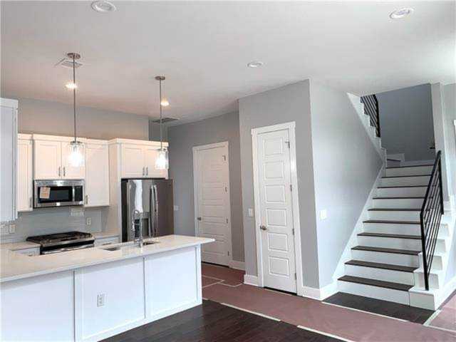 1128 Lott Ave #B Austin, TX 78721
