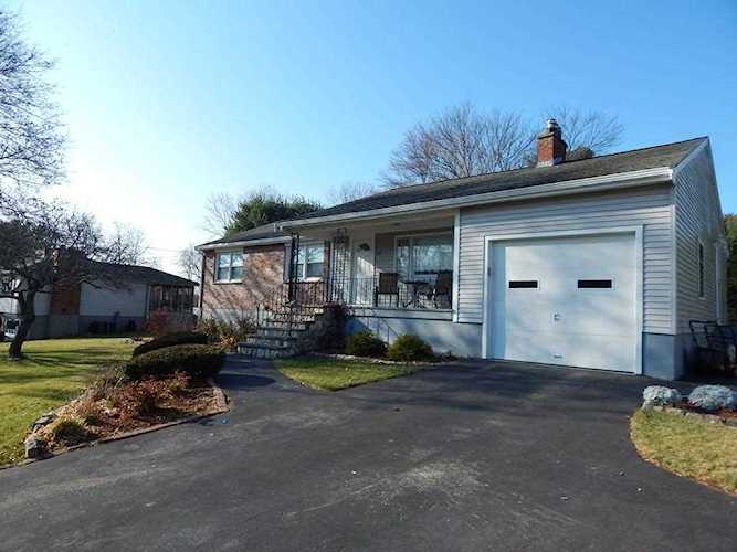 18 Briarwood Road Framingham, MA 01701