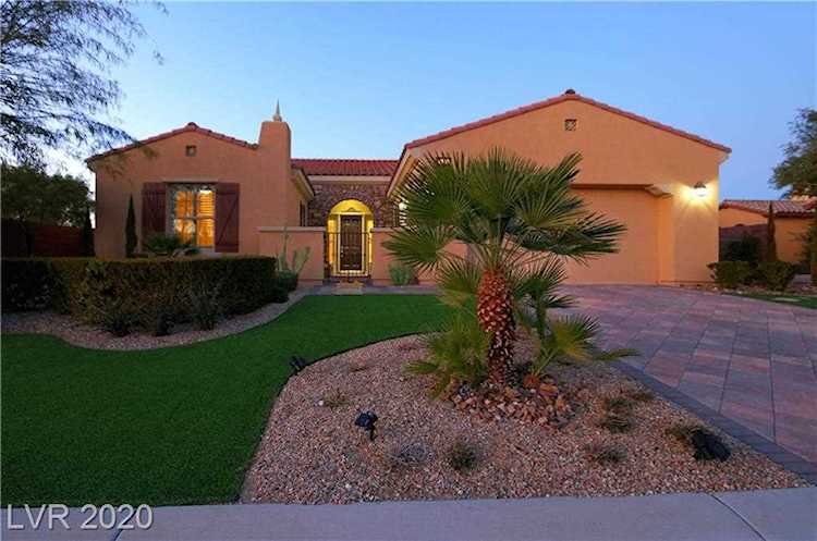 2 Lembo Di Lago Ct Henderson, NV 89011