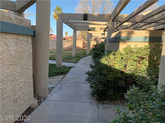 5574 Orchard Ln Las Vegas, NV 89110