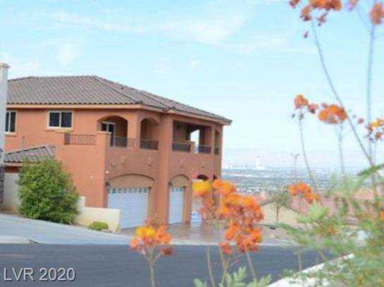 7225 Madonna Dr Las Vegas, NV 89156