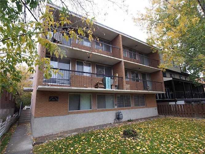 631 9A St NW Calgary, AB T2N 1T9