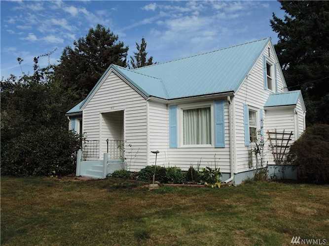 1412 NW Kerron St Winlock, WA 98596 MLS# 1506646 | PNWR.com Photo 1