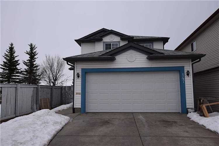 147 Los Alamos Place NE Calgary, AB T1Y 7J3