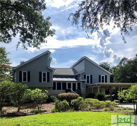 215 Debra Rd Savannah, GA 31410
