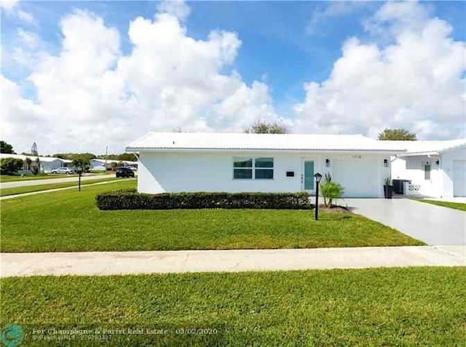 1715 SW 22nd St Boynton Beach, FL 33426