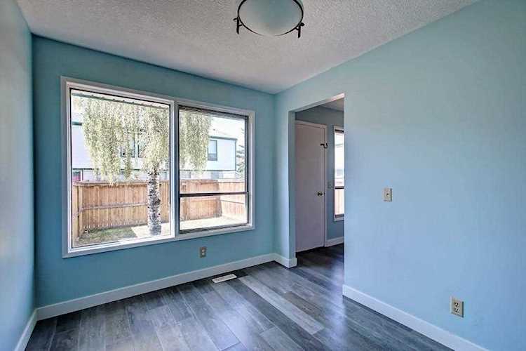 100 Pennsylvania Road SE #28 Calgary, AB T2A 4Y8