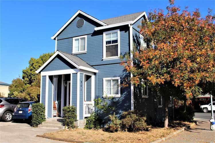 201 Anteeo Way Santa Rosa, CA 95407 | MLS 21928200 Photo 1