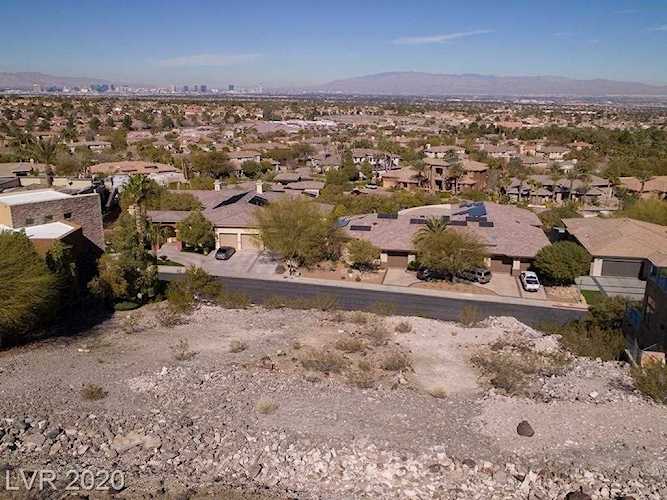1707 Tangiers Dr Henderson, NV 89012