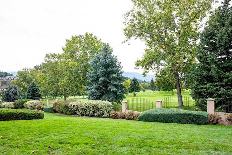 2377 Shannon Woods Drive #118 West Kelowna, BC V4T2L8