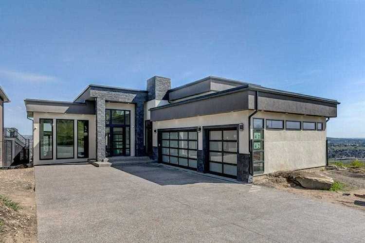 42 Coulee Lane SW Calgary, AB T3H 5J6