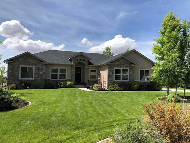 2123 E Cedar Berry Enoch, UT 84721