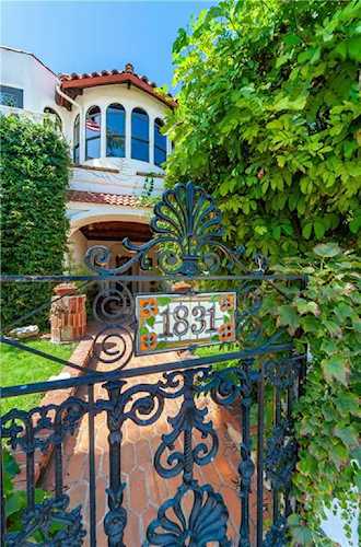 1831 Monterey Boulevard Hermosa Beach, CA 90254