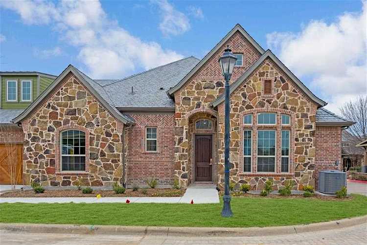 8900 Dewland Drive Mckinney, TX 75070