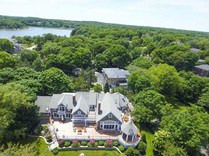 129 Nichols Rd Cohasset, MA 02025