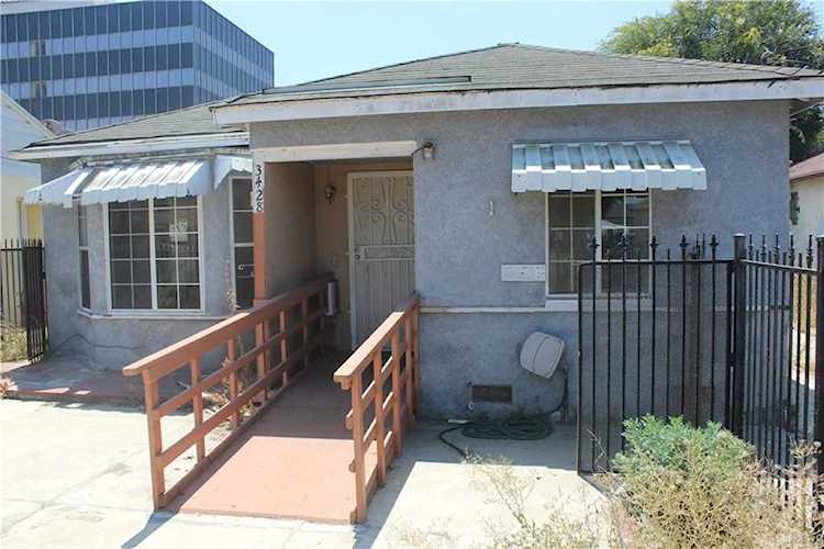 3428 W 113th Street Inglewood, CA 90303