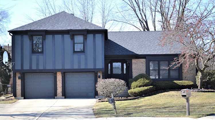 13 E Newtown Ct Buffalo Grove, IL 60089
