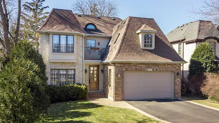 42 Sheldon Ln Highland Park, IL 60035