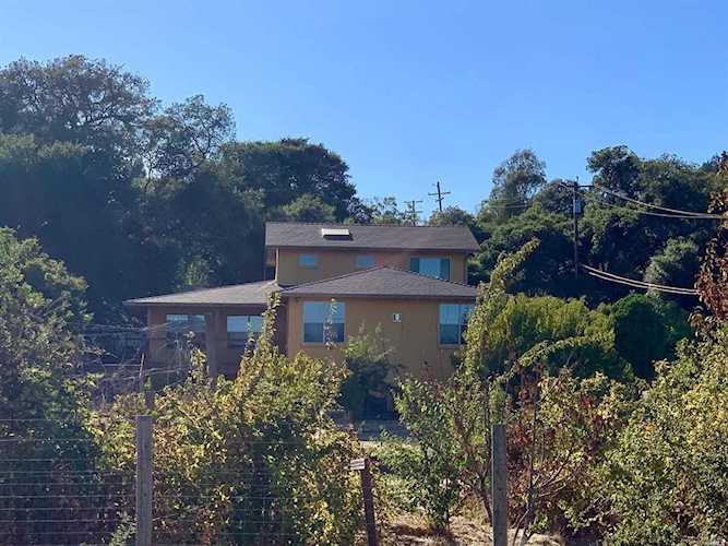 1283 Foster Road Napa, CA 94558