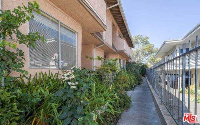 369 N La Fayette Park Place #4 Los Angeles, CA 90026