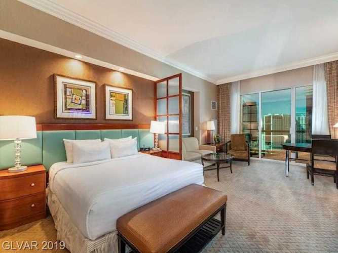 135 Harmon Ave #3009 Las Vegas, NV 89109