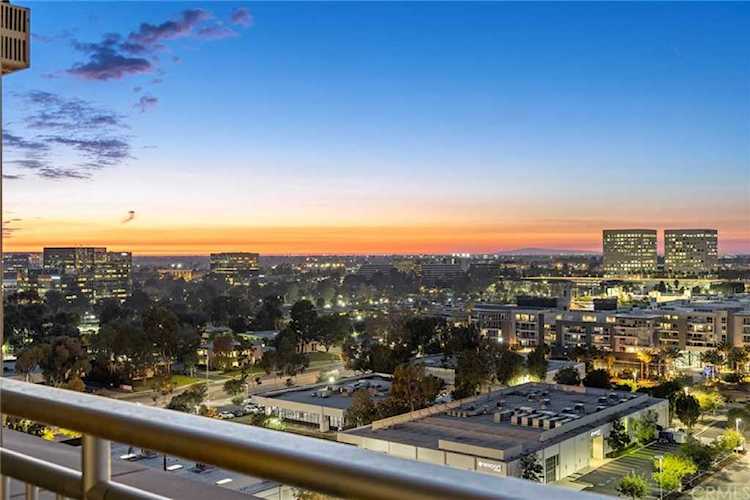 3158 Scholarship Irvine, CA 92612