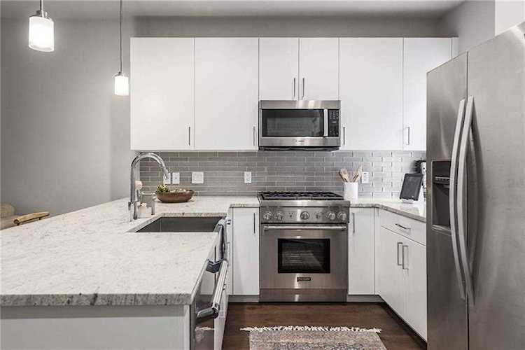 1205 Elm St #7 Austin, TX 78703