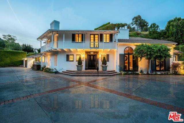 760 N Beverly Glen Los Angeles, CA 90077