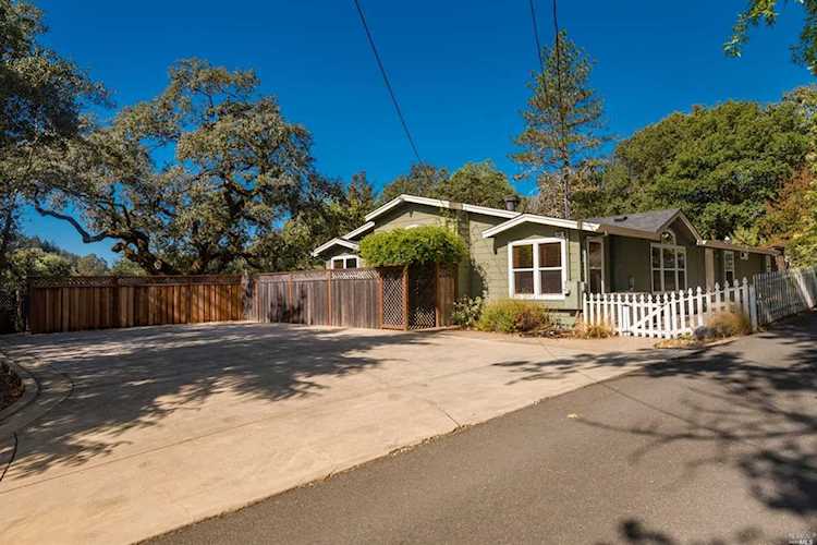 444 Los Alamos Road Santa Rosa, CA 95409 | MLS 21925619 Photo 1