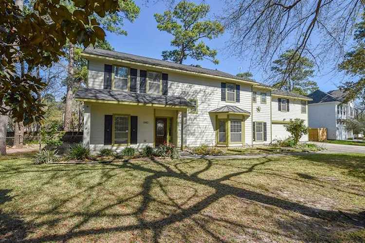 1082 Gardenia Dr Houston, TX 77018