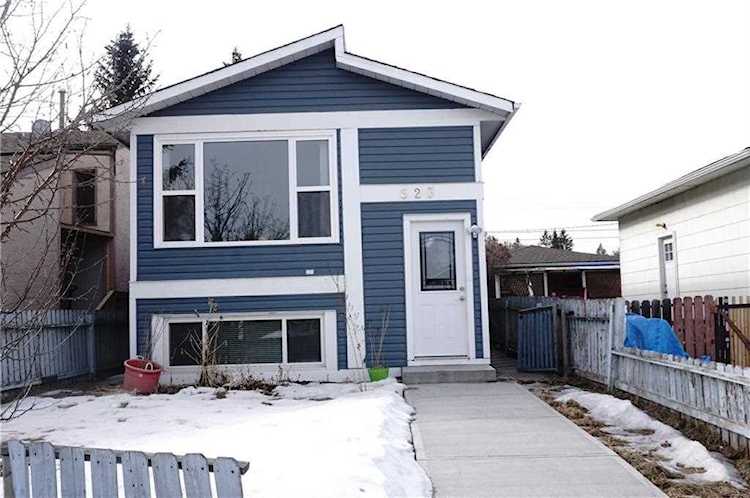 923 40 Street SE Calgary, AB T2A 1J5