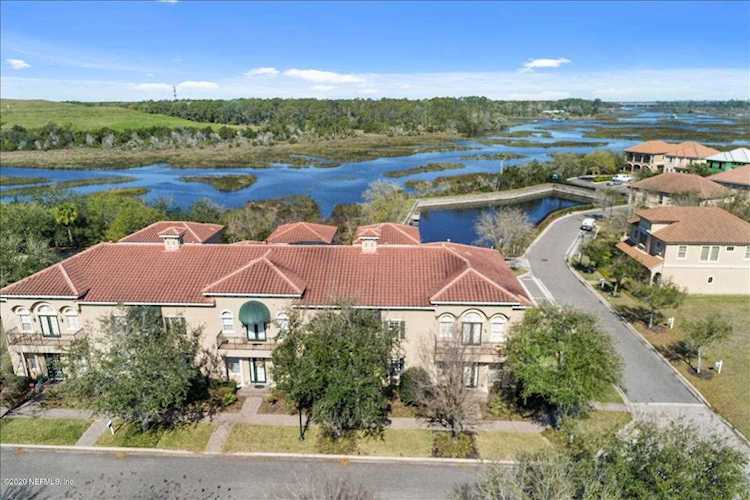 800 Providence Island Ct Jacksonville, FL 32225