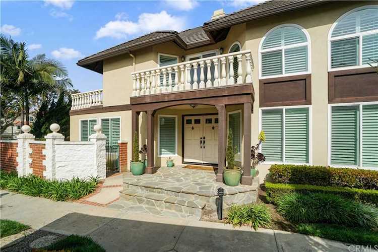 6086 Eaglecrest Drive Huntington Beach, CA 92648