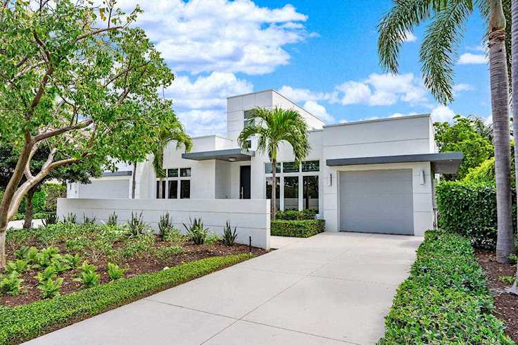 2148 W Maya Palm Drive Boca Raton, FL 33432