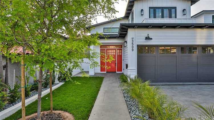 3509 Pine Avenue Manhattan Beach, CA 90266
