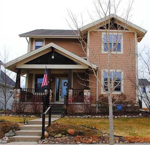 1740 Town Commons Dr Howell, MI 48855