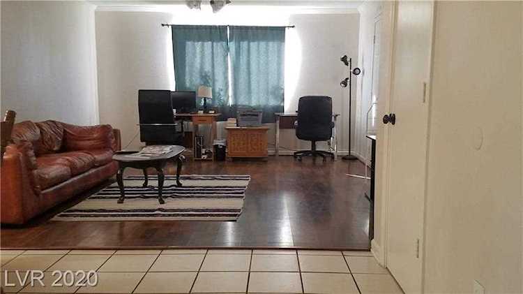 4325 Edward Ave Las Vegas, NV 89103