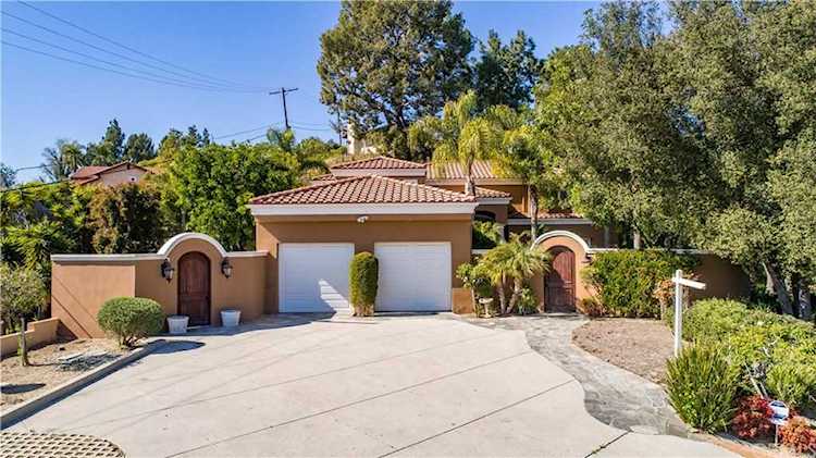1336 Sugar Loaf Drive La Canada Flintridge, CA 91011