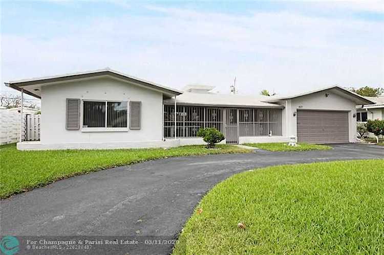 3821 NE 23rd Ave Lighthouse Point, FL 33064